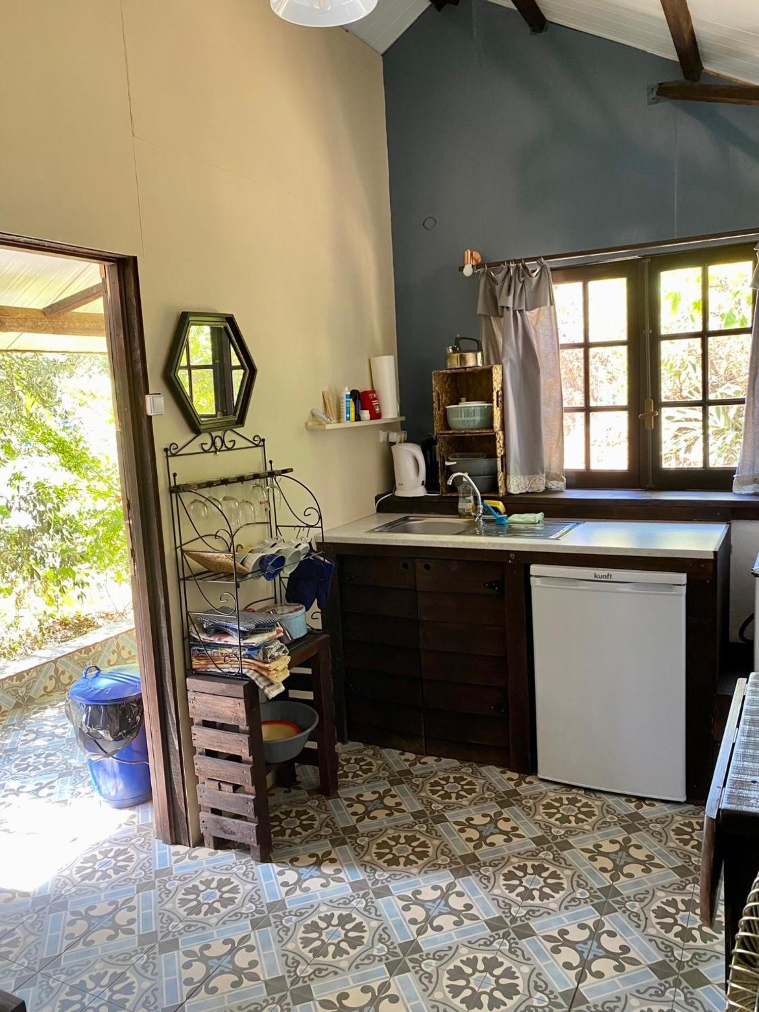 Unique Tiny House With Natural Building Techniques Figueiro Dos Vinhos Buitenkant foto