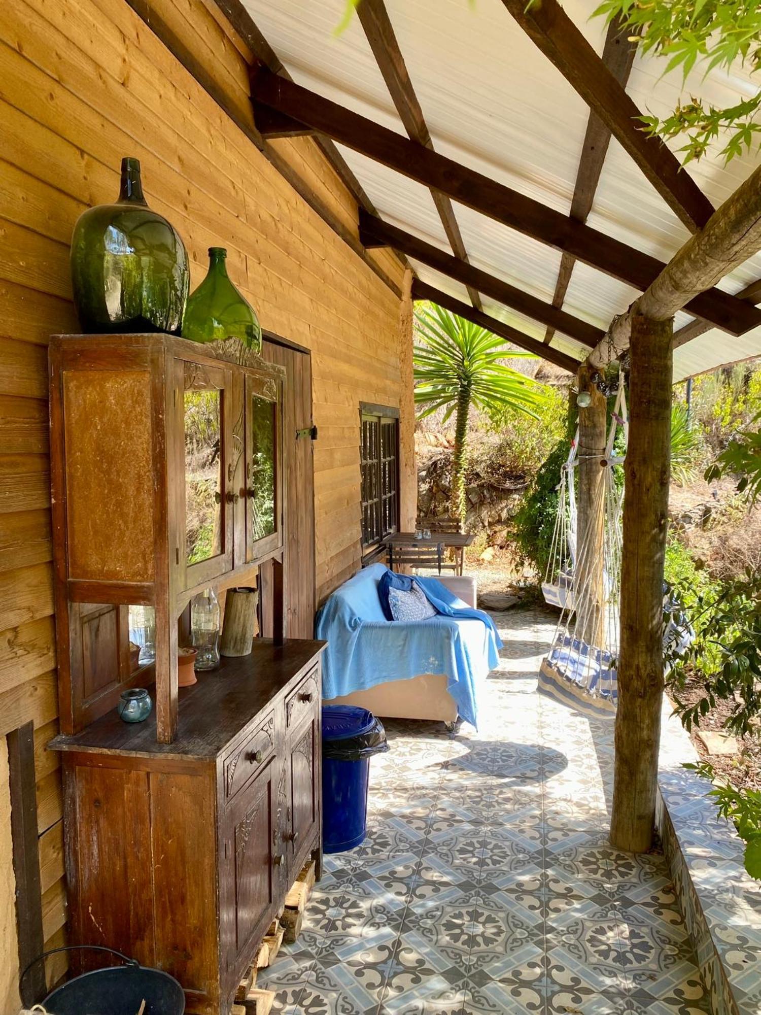 Unique Tiny House With Natural Building Techniques Figueiro Dos Vinhos Buitenkant foto