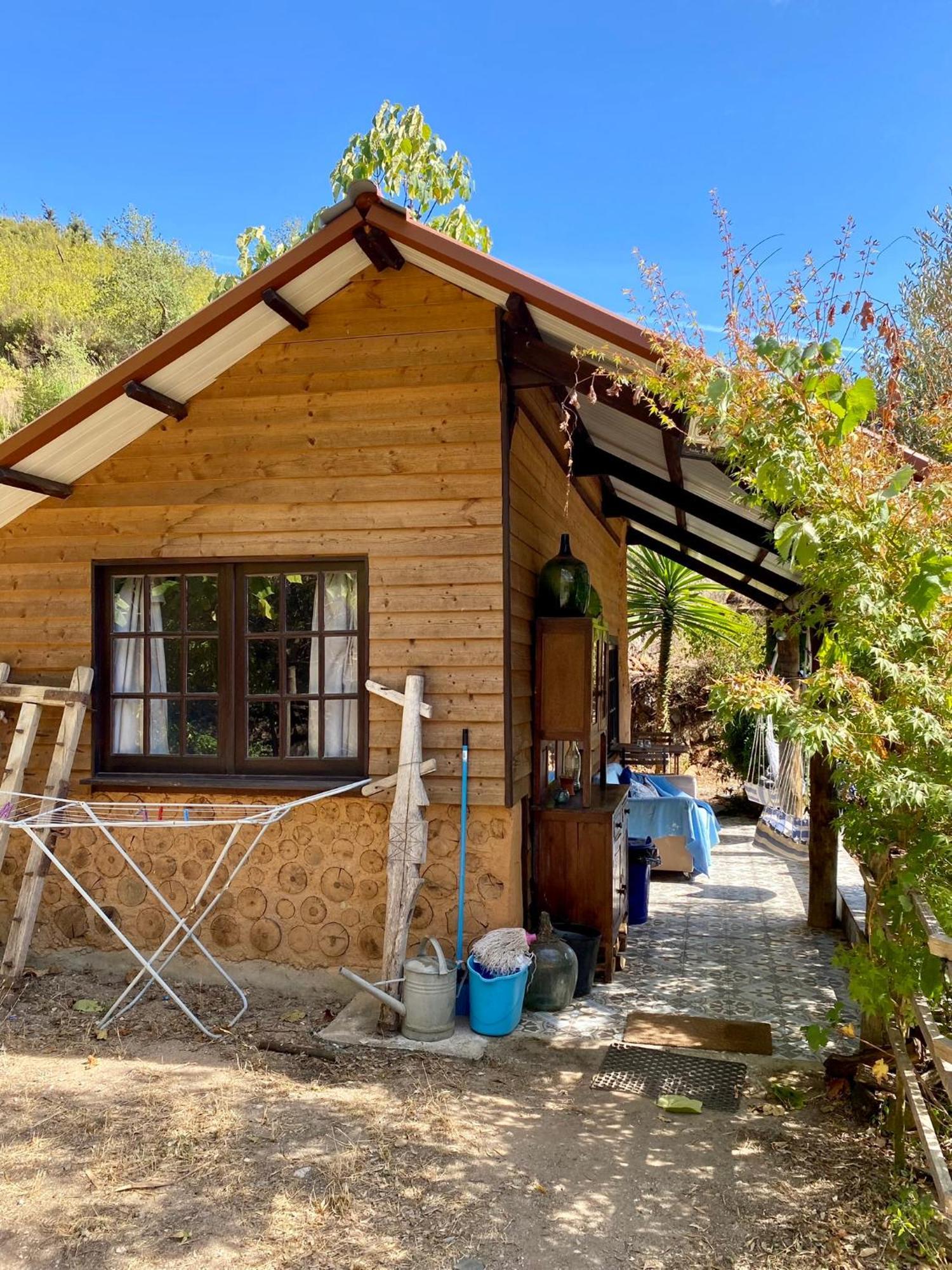 Unique Tiny House With Natural Building Techniques Figueiro Dos Vinhos Buitenkant foto